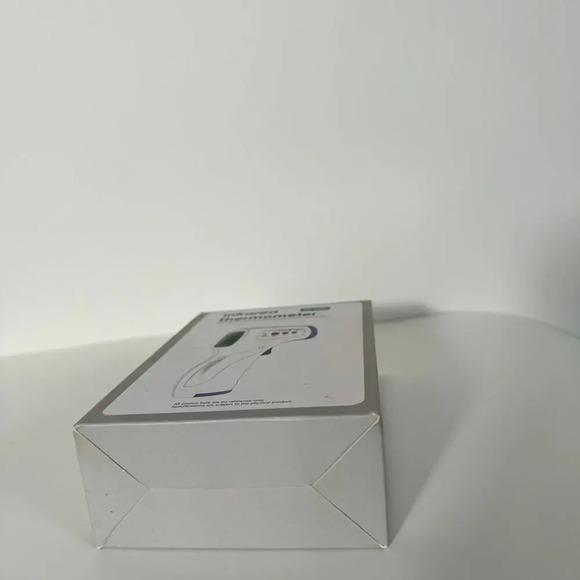 Infrared Thermometer white and purple new in box and another use (2x1) - Picture 2 of 7